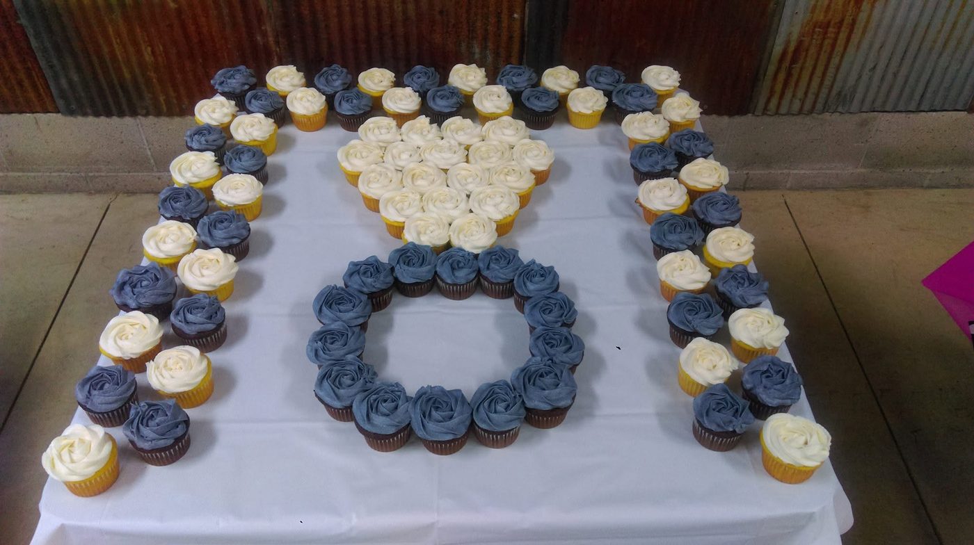 Engagement ring cupcake display