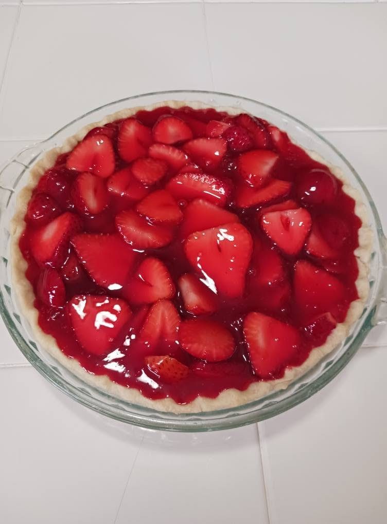 Glazed strawberry pie