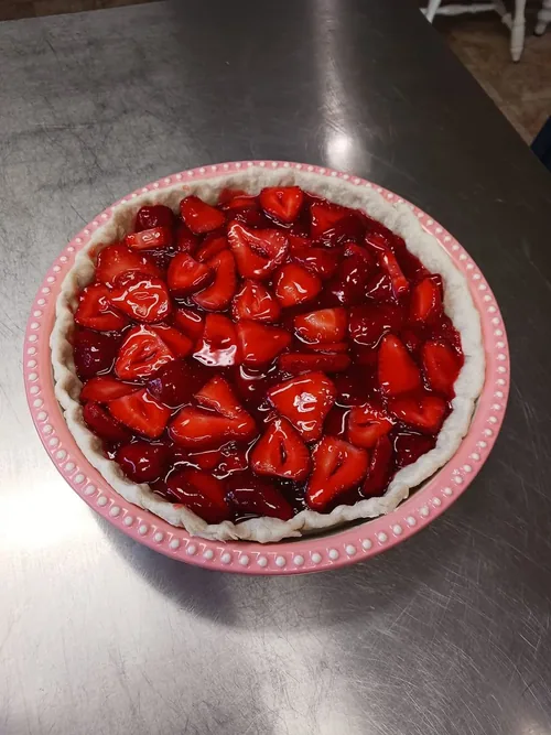 Fresh strawberry pie